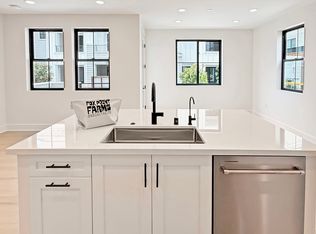 1500 Livorno Pl #101, Encinitas, CA 92024