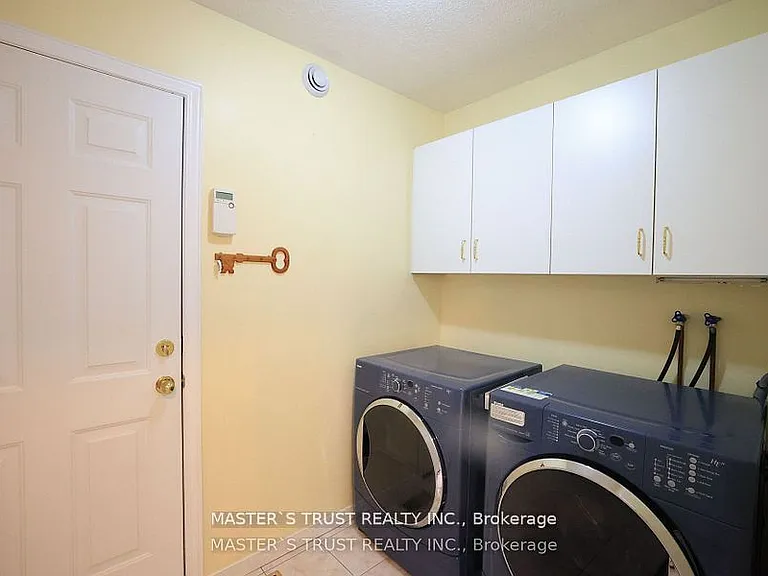 784 Gordon St #6 — Photo 15