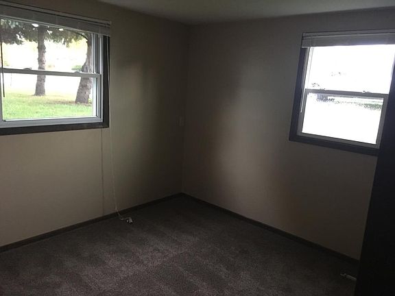 5th image of 545 35th St W APT 1