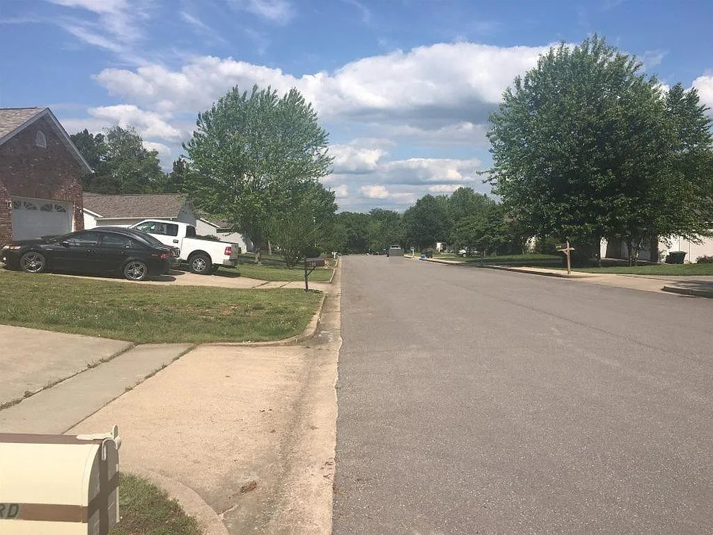 3 bed, 1512 sqft, $1,500 — Photo 3