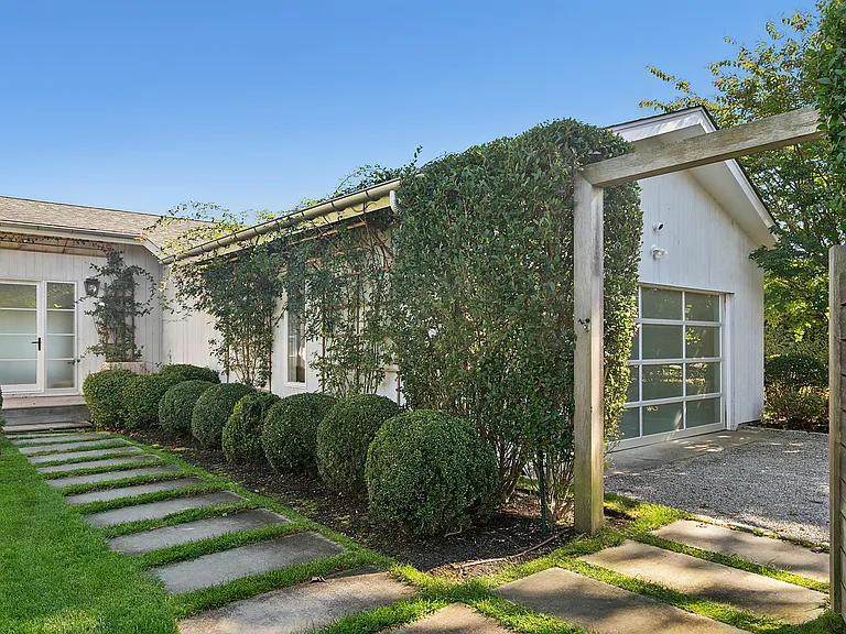 9 S Pond Rd — Photo 27