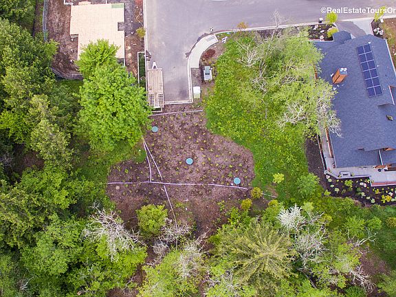 3rd image of 13598 Meadowcreek Ln