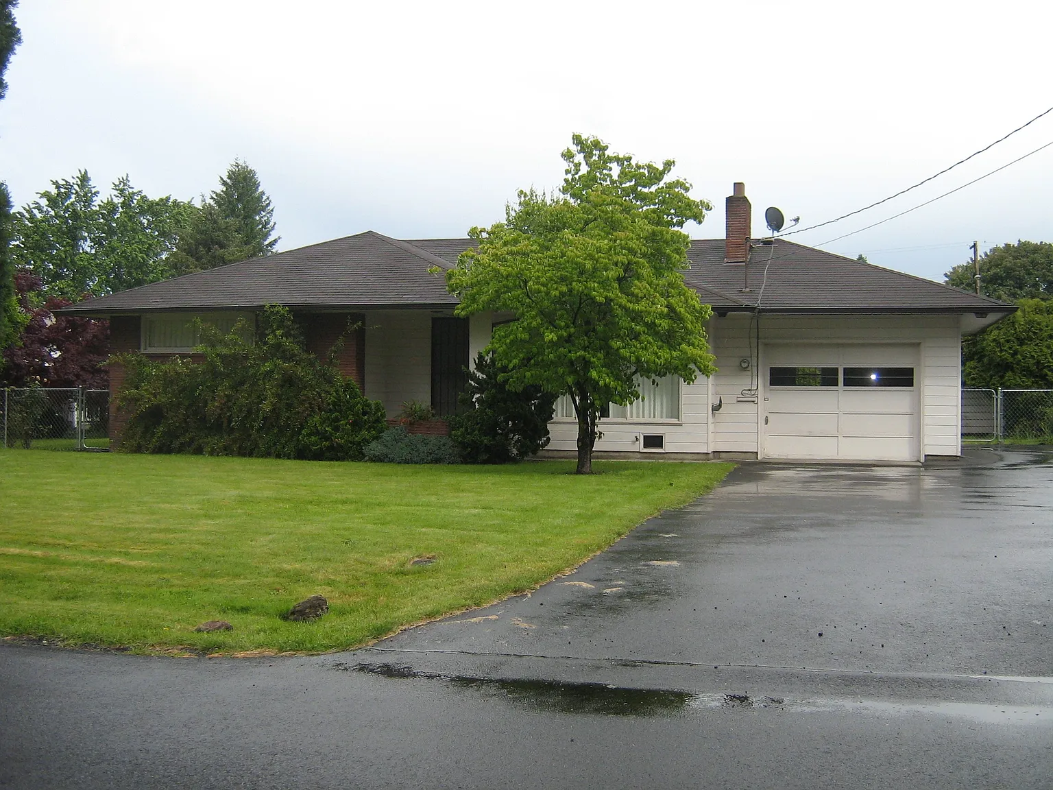 502 NE Birchwood Rd photo 1