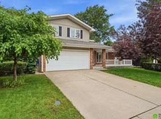 5111 S 32nd St, Lincoln, NE 68516
