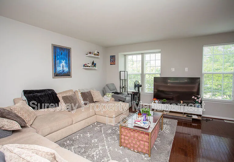 172 Fela Dr — Photo 15