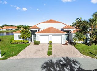 8053 Clear Shores Cir, Delray Beach, FL 33446