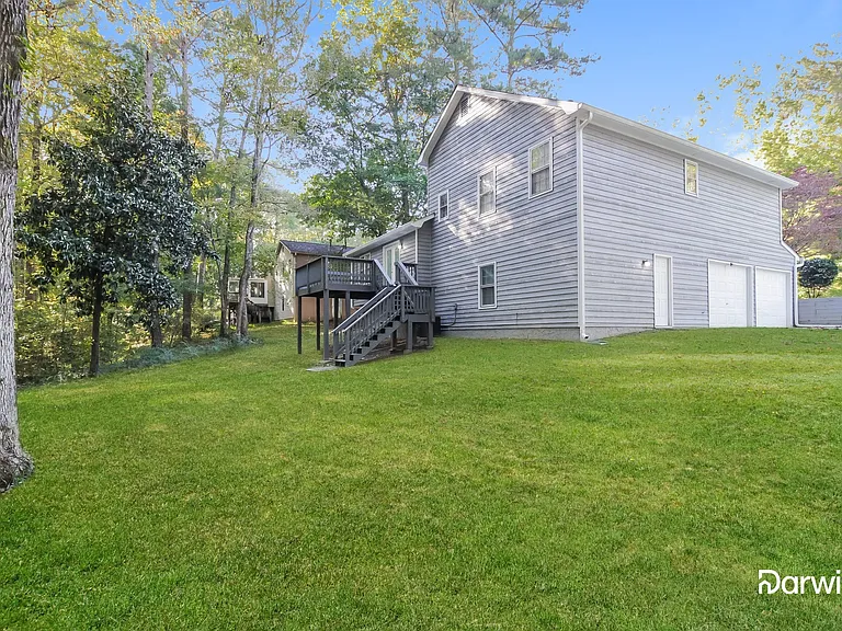 48 Justin Dr — Photo 15