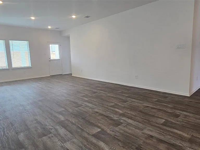3046 Holland Lakes Dr — Photo 11