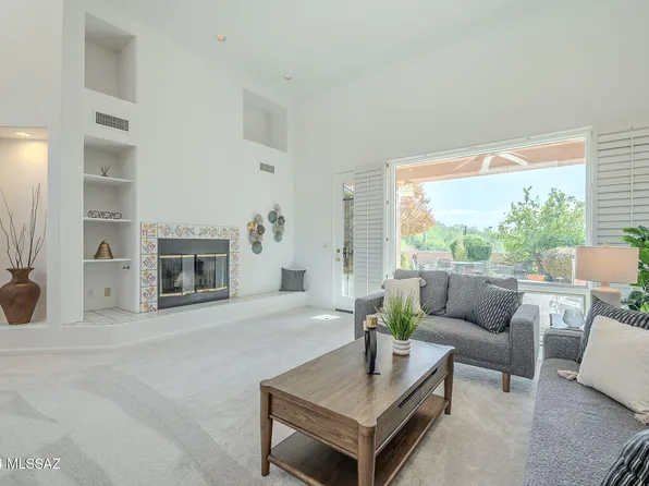 6736 N Chapultapec Cir, Tucson, AZ 85750