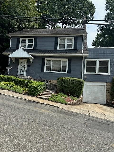 1st image of 32 Lewis Parkway