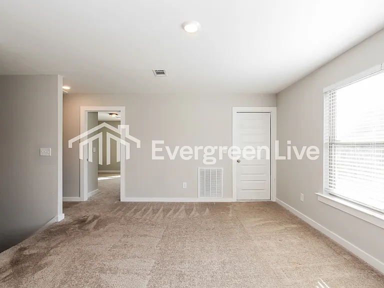 15670 Capstone Dr — Photo 10