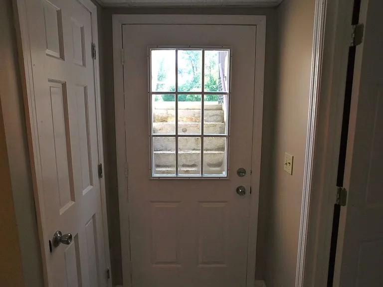 7608 Kyles Station Rd — Photo 50