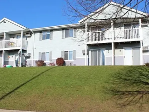 112 Timblin Dr #15, Kewaskum, WI 53040