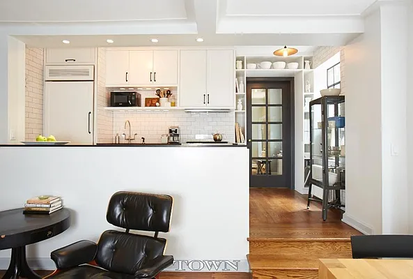 Sold by Town Residential | media 31