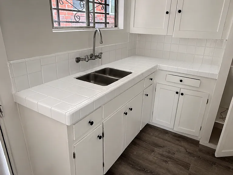 1133 E 59th St #1133 — Photo 7