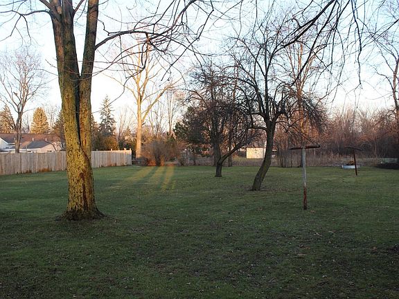 4th image of 7029 Brittwood Ln