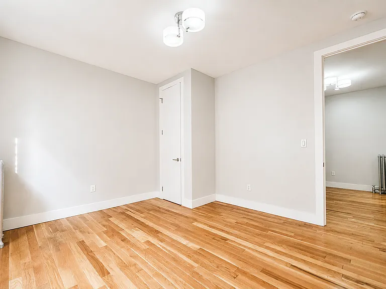 618 Academy St #4A — Photo 6