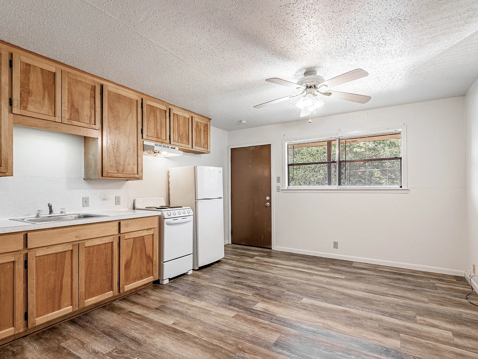 120 McAdams Lane — Photo 4