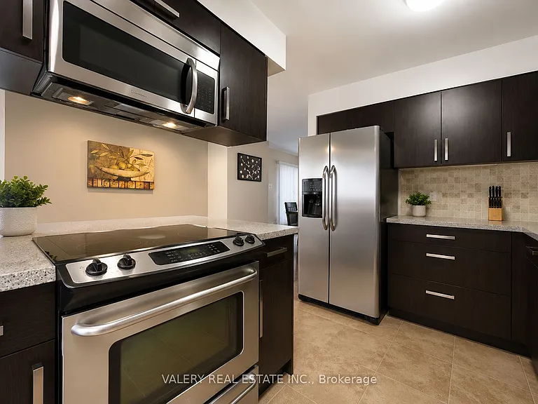 1138 Kipps Ln #10 — Photo 2