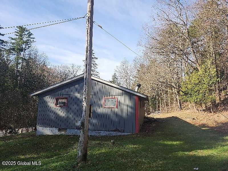 4th image of 92 Morse Lane
