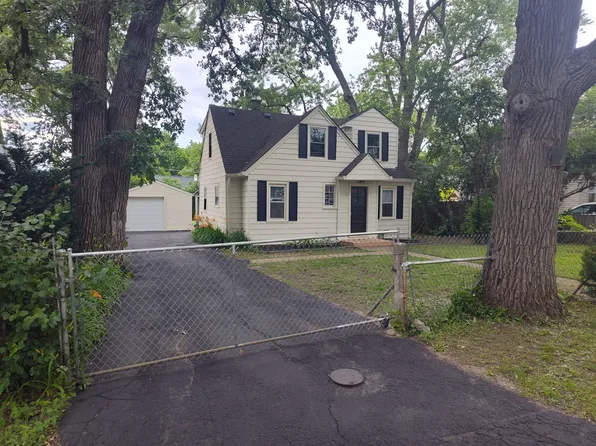 1720 Hiawatha Trl, Round Lake Heights, IL 60073