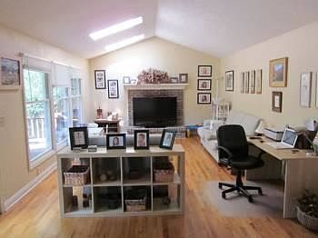 2nd image of 100 Heartwood Ct