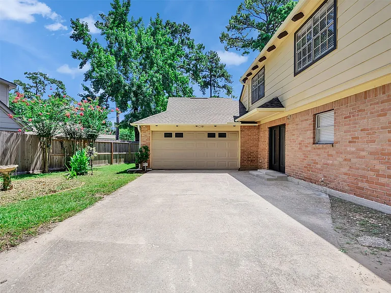 14134 Cleobrook Dr — Photo 31