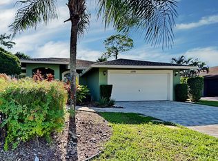 13720 Exotica Ln, Wellington, FL 33414