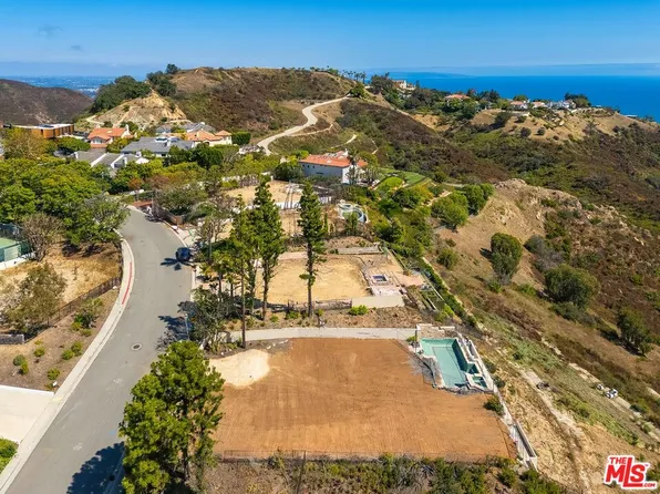 16740 Monte Hermoso Dr, Pacific Palisades, CA 90272
