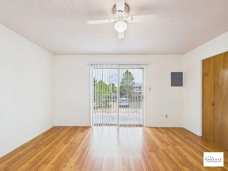 302 Artist Rd — Photo 12