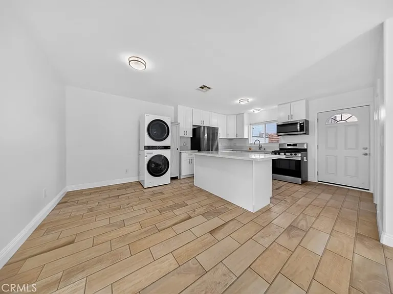 6904 N McLennan Ave — Photo 6