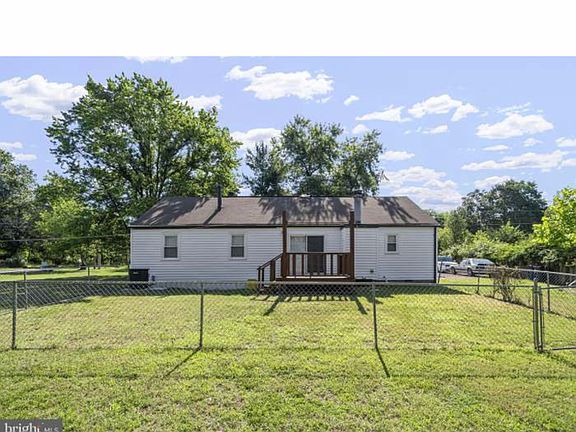 4th image of 17207 Manning Dr