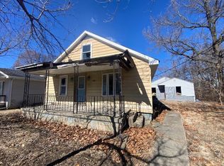 3121 E Carpenter St, Springfield, IL 62702