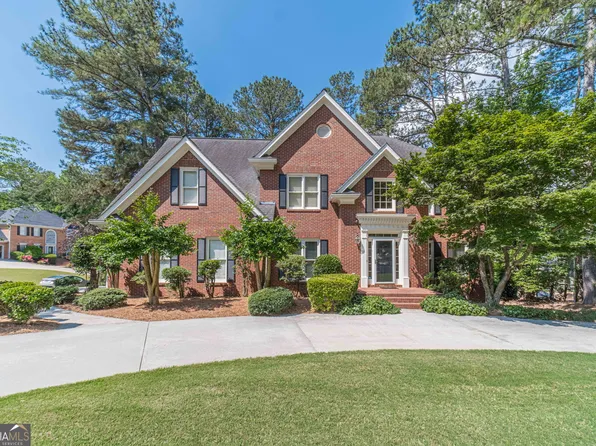 387 Coopers Pond Dr, Lawrenceville, GA 30044
