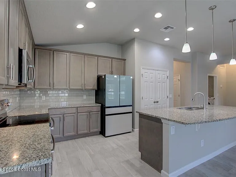 4188 Trovita Cir W — Photo 23