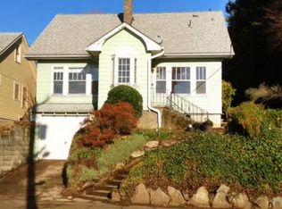 3395 SE Kelly St, Portland, OR 97202