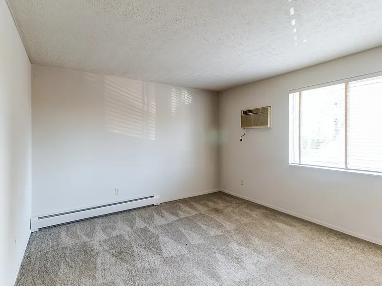 Stoneridge West Apartments — Photo 17