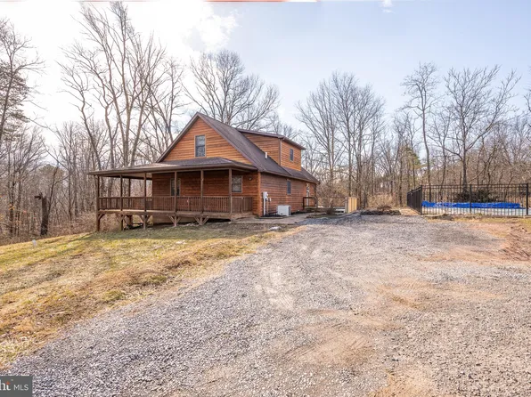 106 Country Ridge Ln, Berkeley Spgs, WV 25411