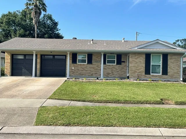 3 bed, 1450 sqft, $2,200 — Photo 1