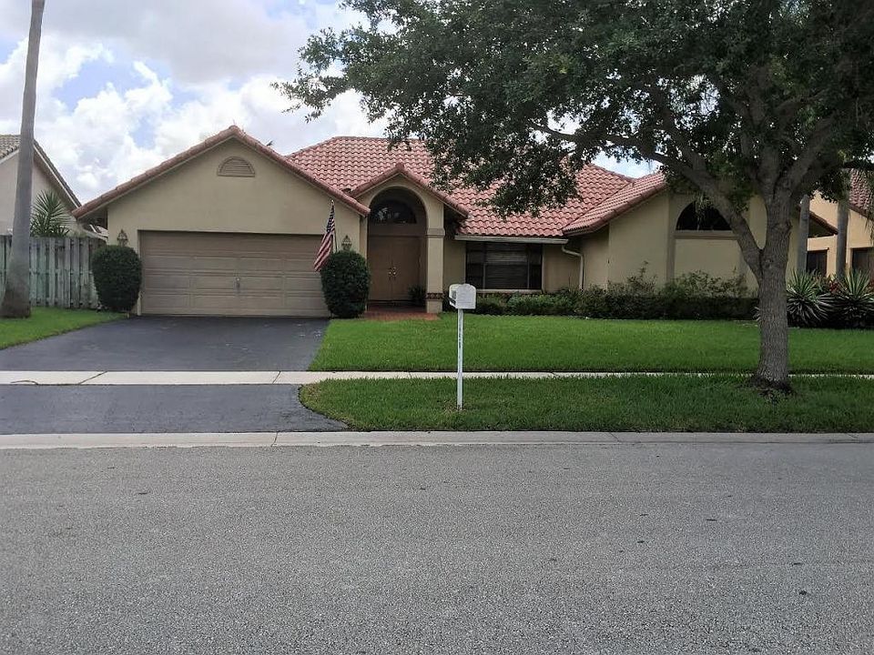 1st image of 1450 NW 100th Way