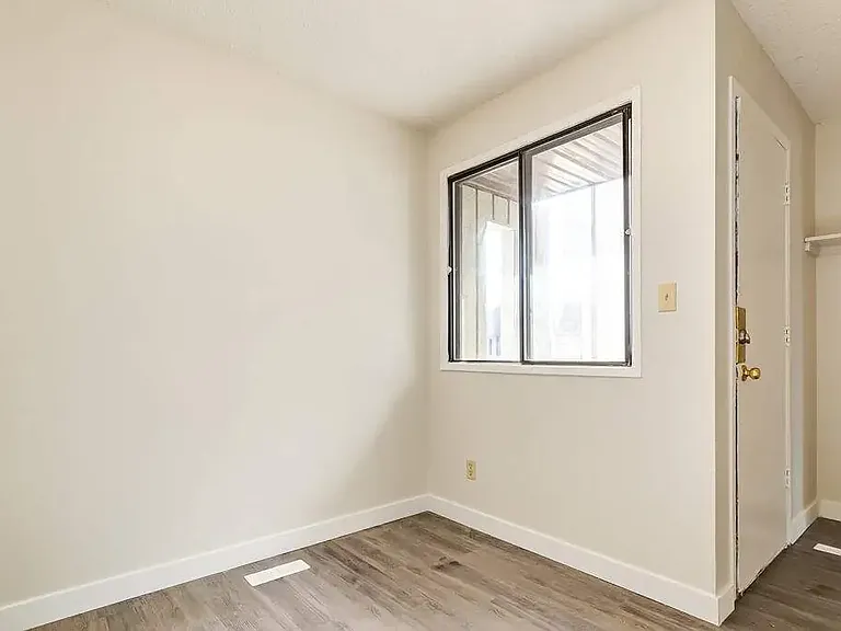 3725 53rd St #16 — Photo 9