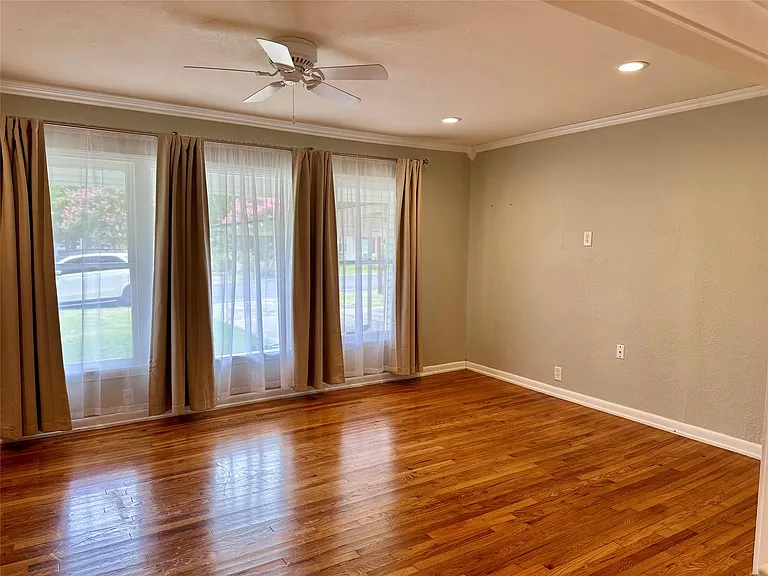 1509 Vine St — Photo 10