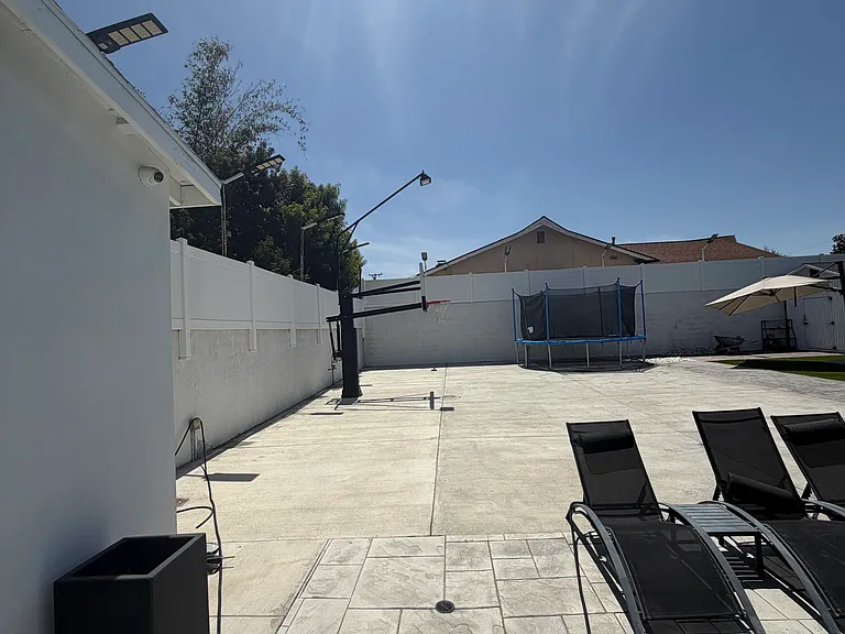 10724 Valley View Ave — Photo 27