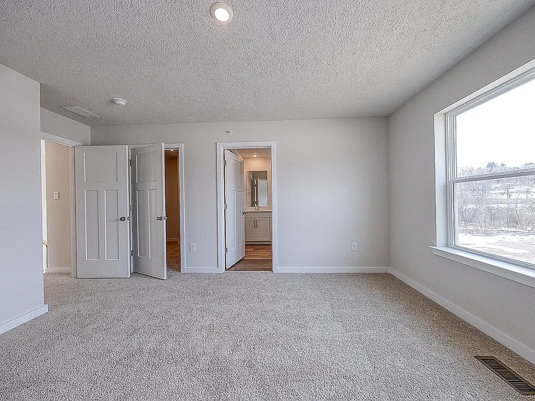527 Cooper St — Photo 10