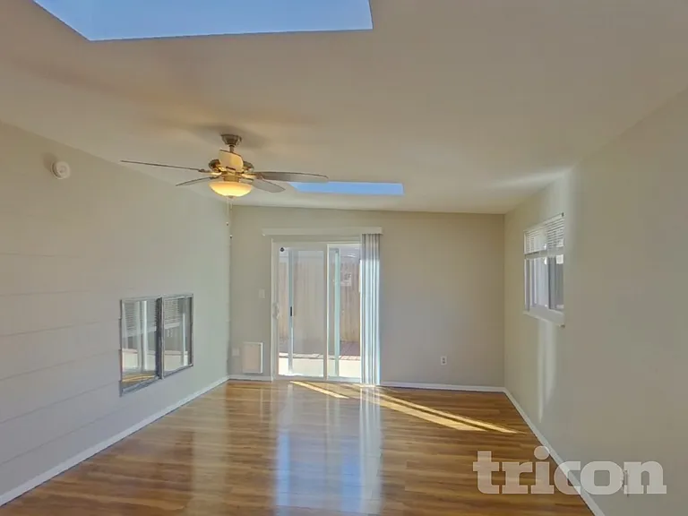 3015 Moonbeam Cir N — Photo 18