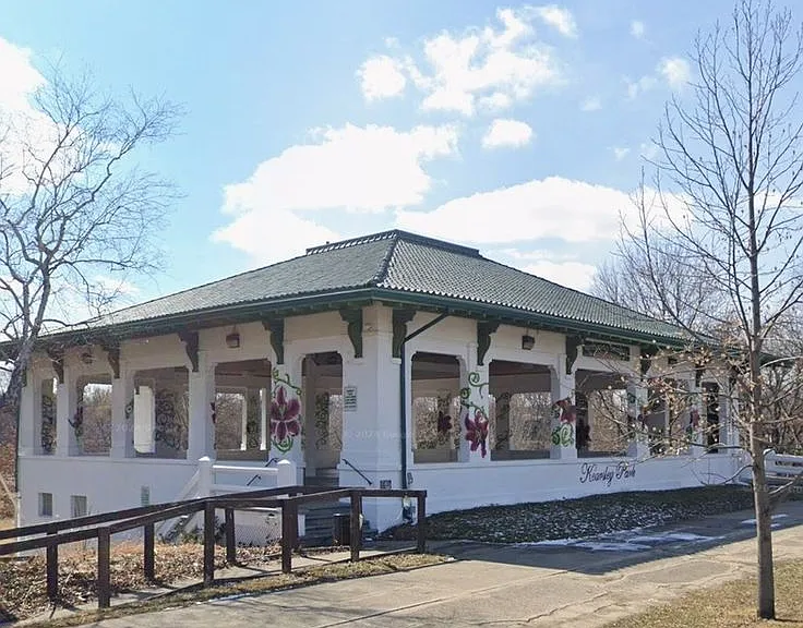 1605 Kearsley Park Blvd — Photo 23