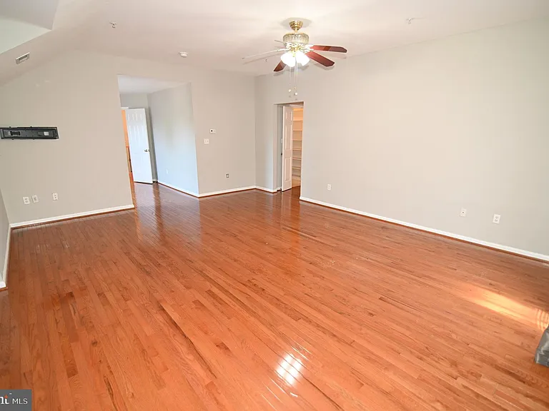 4502 Rockdale Ln — Photo 32