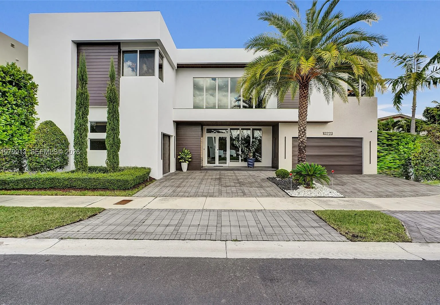 Doral Commons Residential — Photo 1