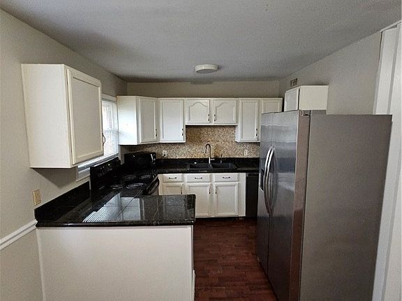 5th image of 1313 Wembly Rd