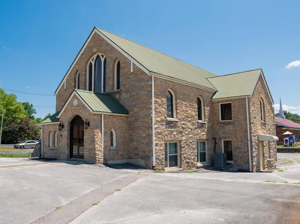 18 N Church St, Sparta, TN 38583